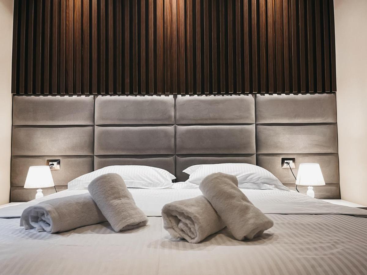 Amansar Boutique Hotel Tiranë Ngoại thất bức ảnh