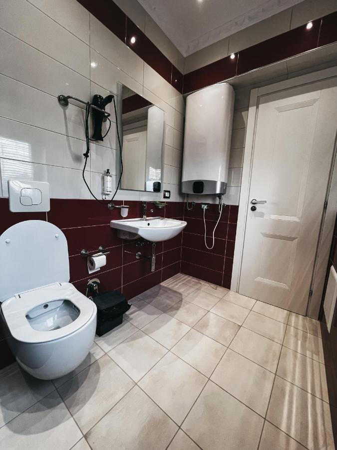Amansar Boutique Hotel Tiranë Ngoại thất bức ảnh