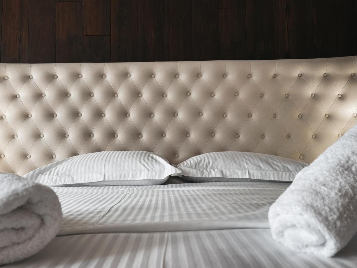 Amansar Boutique Hotel Tiranë Ngoại thất bức ảnh