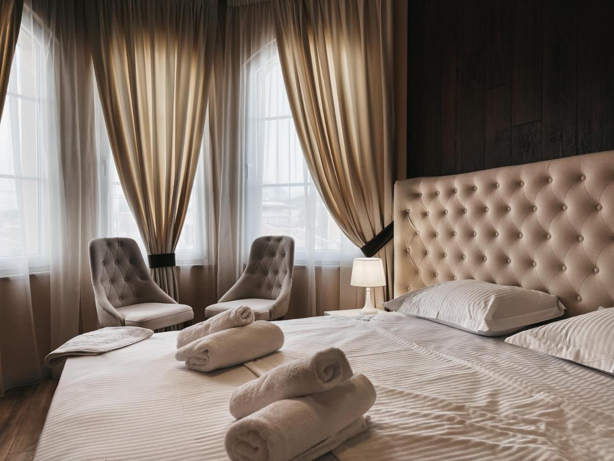 Amansar Boutique Hotel Tiranë Ngoại thất bức ảnh