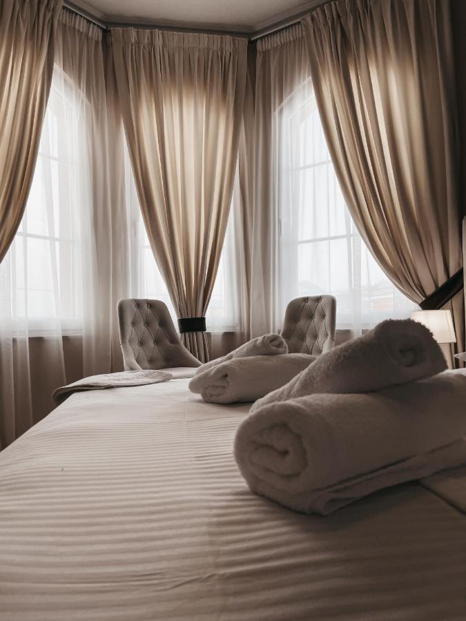 Amansar Boutique Hotel Tiranë Ngoại thất bức ảnh