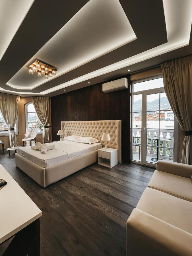 Amansar Boutique Hotel Tiranë Ngoại thất bức ảnh