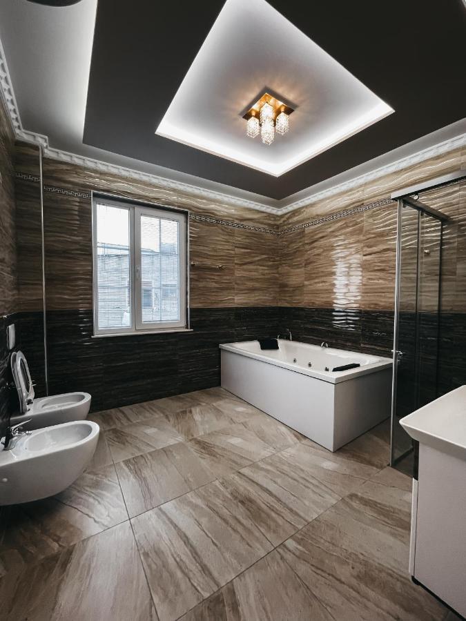 Amansar Boutique Hotel Tiranë Ngoại thất bức ảnh